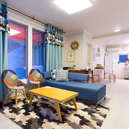 Oh Blue Guesthouse